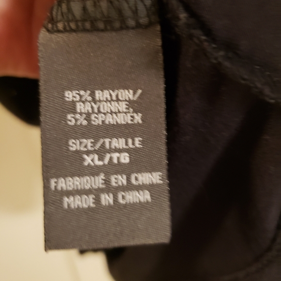 Sparkly flowy black dressy tank - Picture 5 of 5